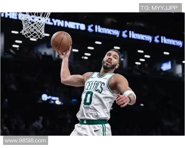 塔图姆荣获月度最佳球员，实至名归