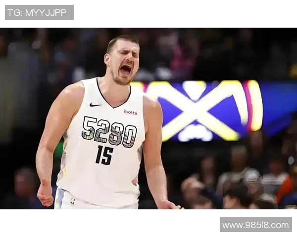 战术拆解：布克为何能掌控比赛节奏？