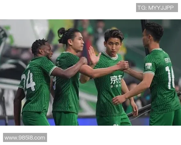 今日焦点战:中超强强对决即将上演 谁将笑到最后赢得三分 今日焦点战:中超强强对决即将上演 谁将笑到最后赢得三分